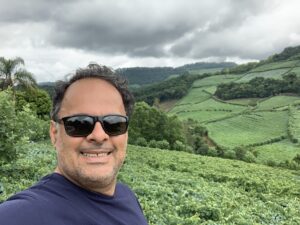 giuliano-scaled-1-300x225 Brasil conquista 1ª IG de Vinhos Tropicais do mundo