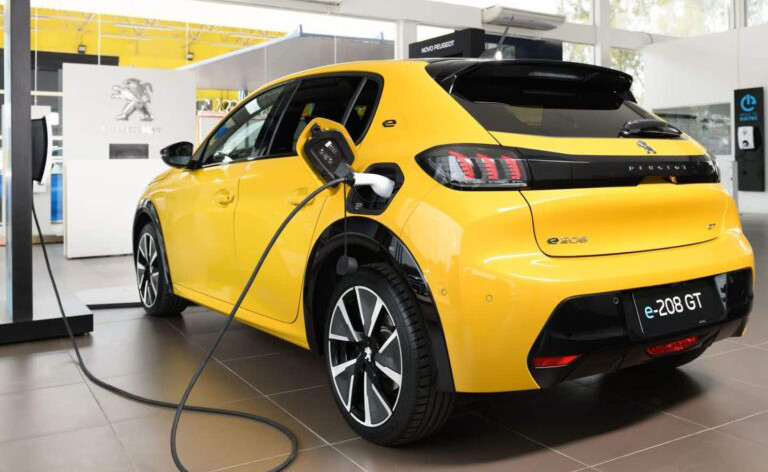 Carro elétrico é sonho distante no Brasil, diz EPE