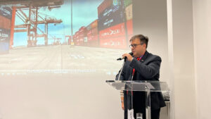 MarcioGuiottapresentaprojetosdeh2vemlondres1-300x169 Suape vai produzir hidrogênio verde com o apoio do governo inglês