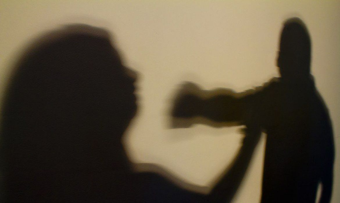 18 mi de mulheres sofreram violência