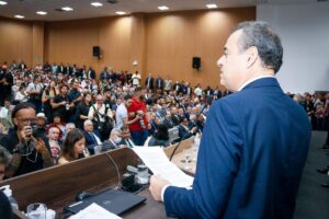 10-300x200 Danilo Cabral toma posse na Sudene