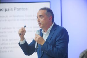 Decio-Padilha-Foto-Arthur-de-Souza-300x200 Está nas mãos dos senadores, os ajustes para uma Reforma Tributária justa