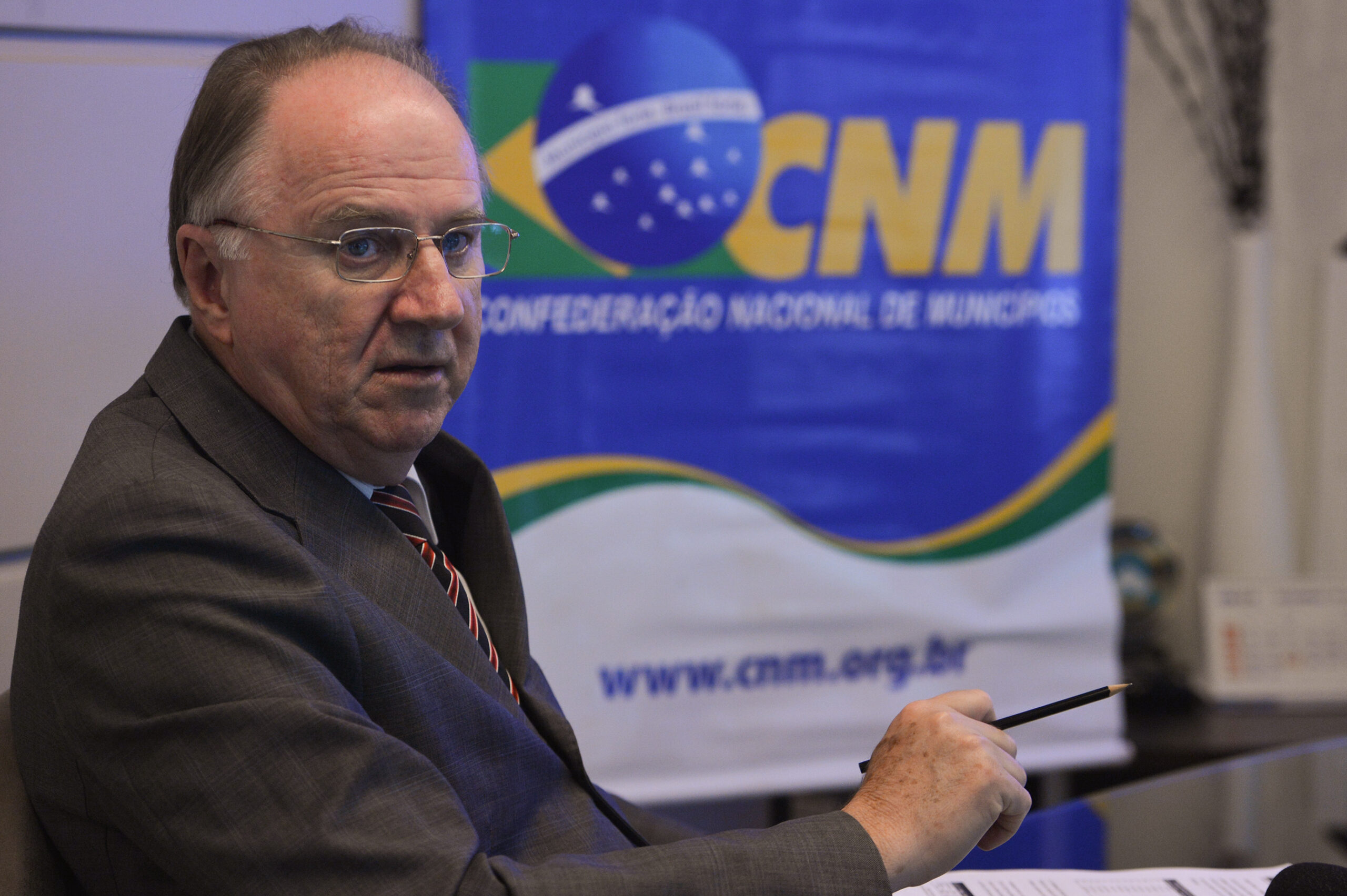 Grande parte dos municípios brasileiros estão no vermelho