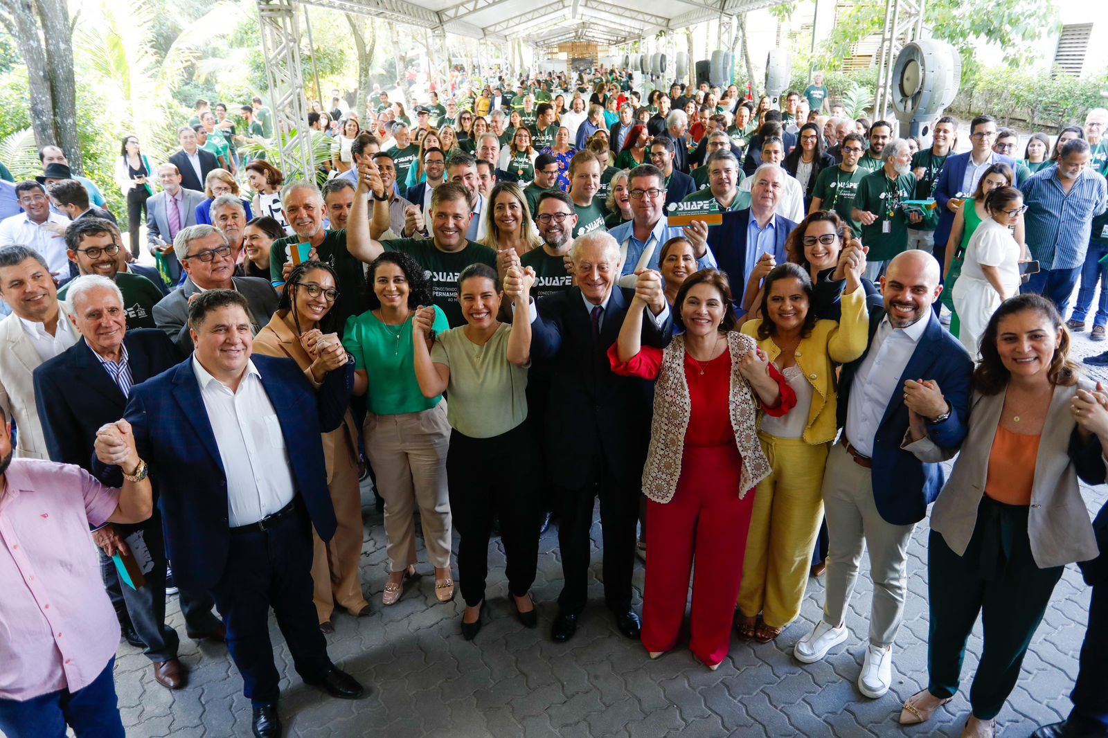 Suape celebra 45 anos com anúncio de ampliação
